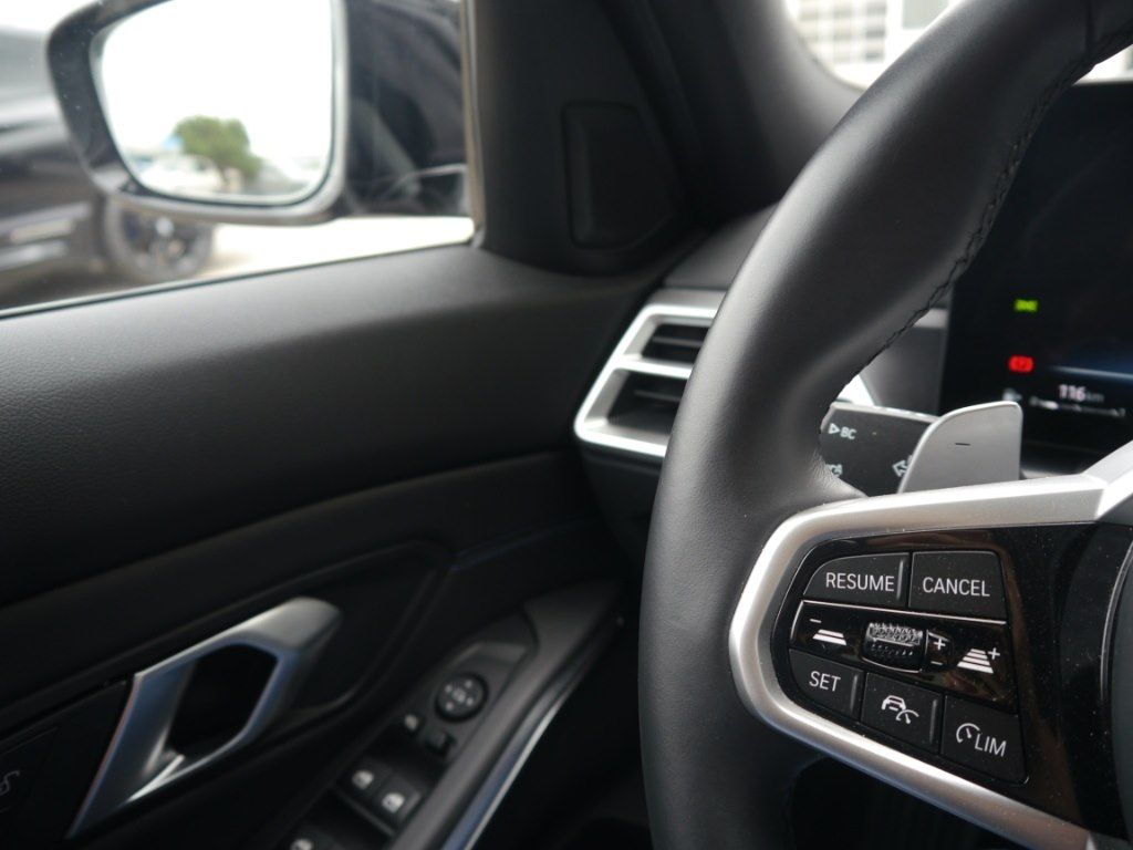 BMW 320i tour. M Sport A. +PANO+AHK+adLED+HIFI+
