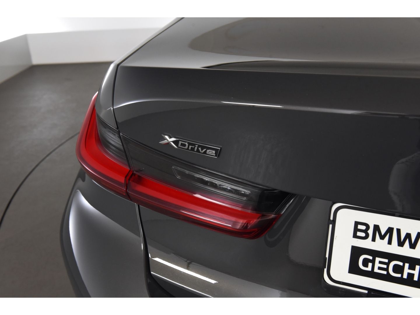 BMW 320 i xDrive Limousine M Sport Anhängerkupplung