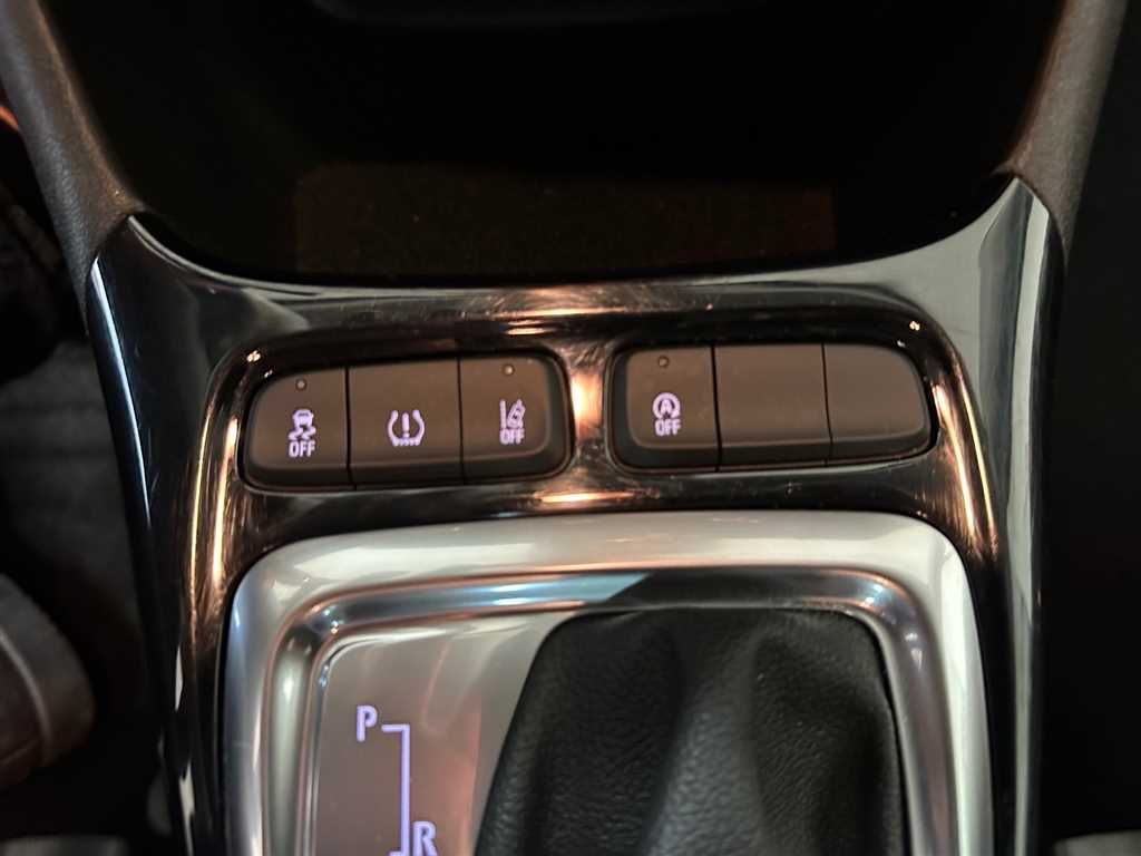 Opel Crossland X Elegance - Samsaru's Car Outlet