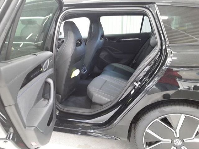 Volkswagen Passat Variant R-LINE SIGNATURE VOLL NP:82050EUR
