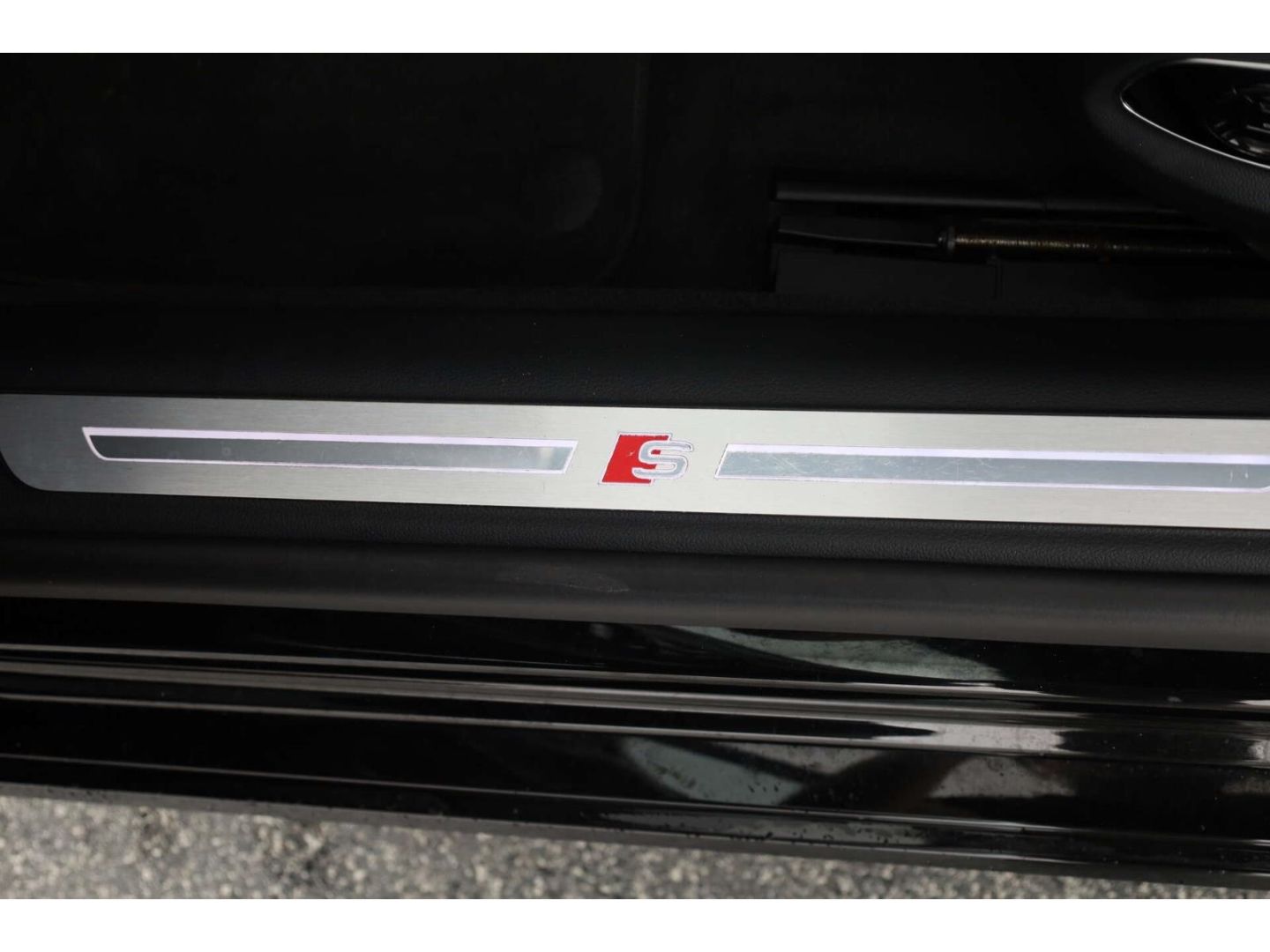 Audi A8 50 TDI S-Line qu AHK/VC/B&O/LED/Head-up/Pano