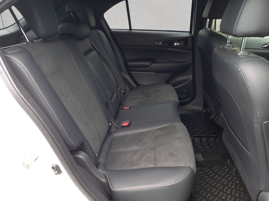Mitsubishi Eclipse Cross Plug-In Hybrid 4WD Select
