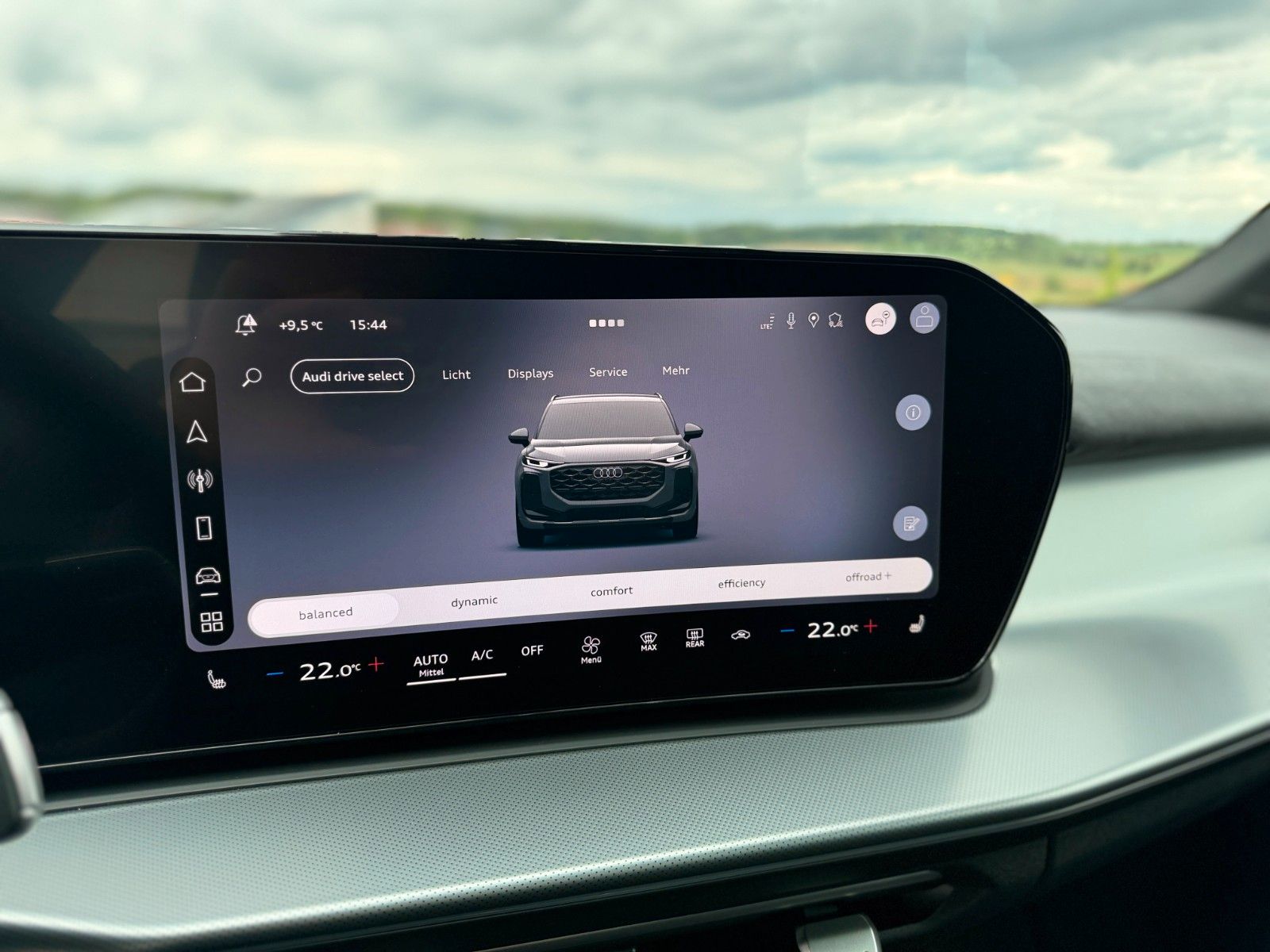 Audi Q3 TFSI S-line S tronic+AHK+PANO+SONOS+