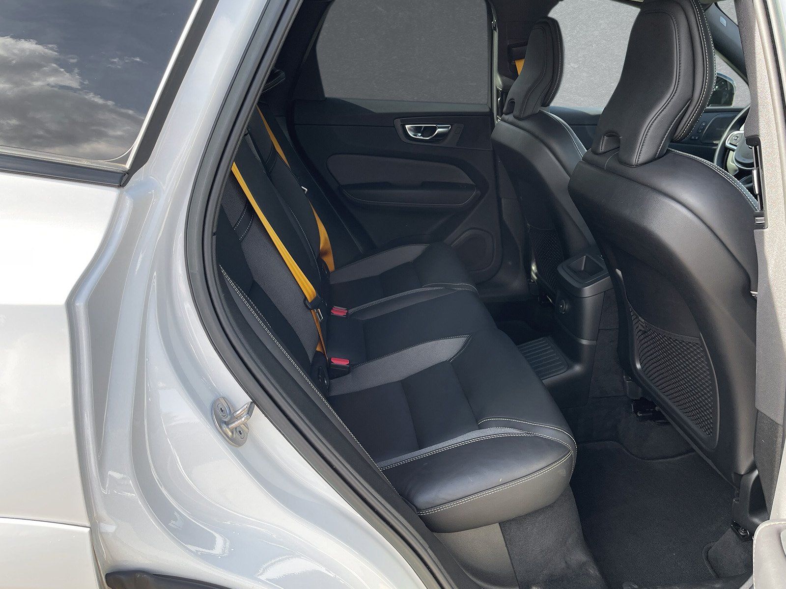 Volvo XC60 T8 AWD Polestar Engineered + Volvo Selekt