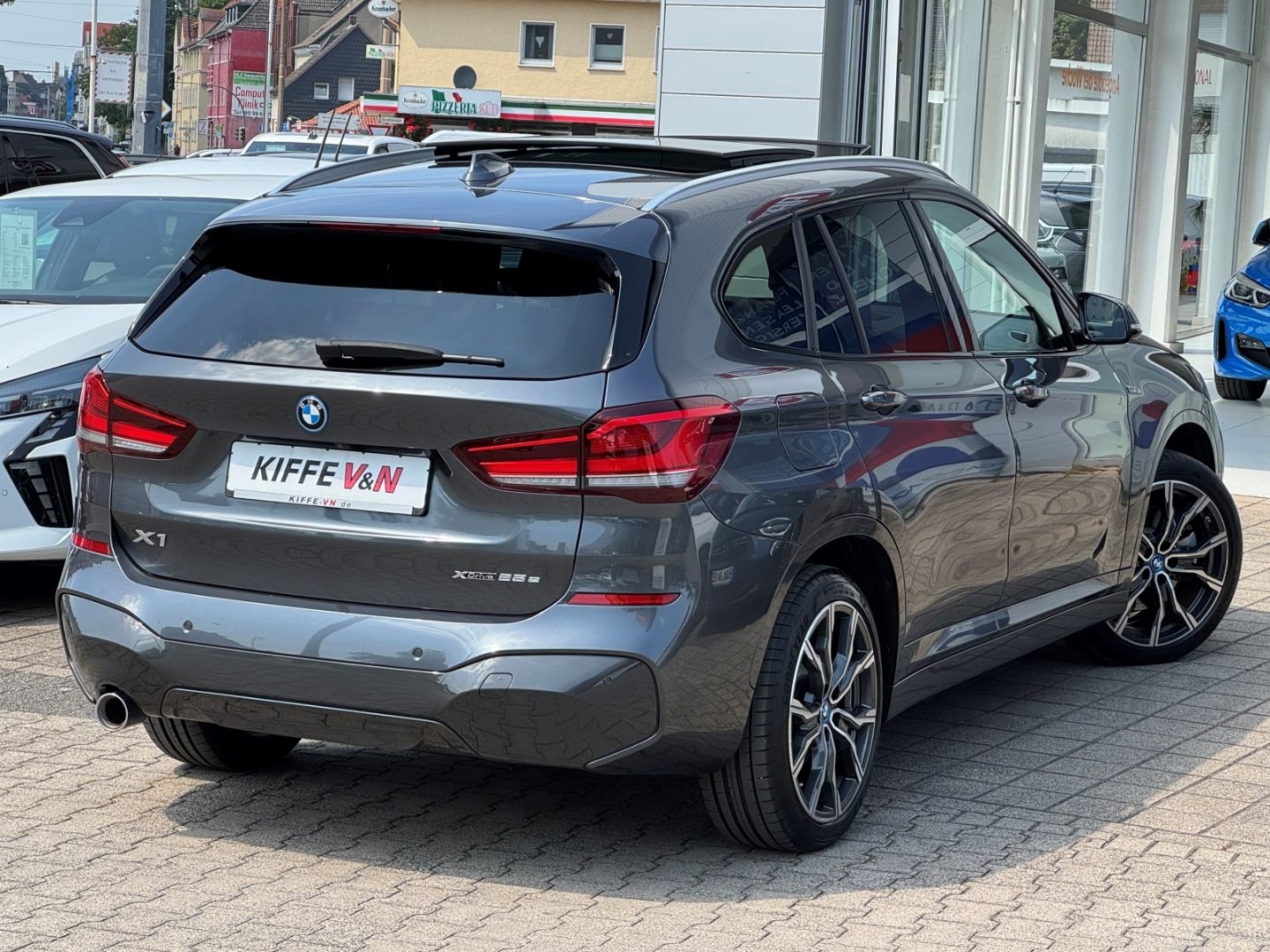 BMW X1 xDrive25e M SPORT - Samsaru's Car Outlet