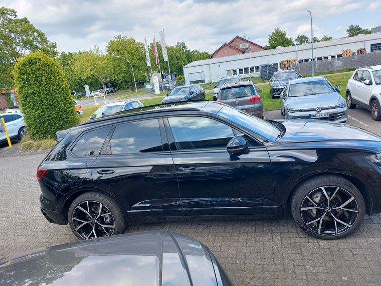 Volkswagen Touareg 3.0 TDI 4M R-Line AHK*Standhzg*Pano*360°