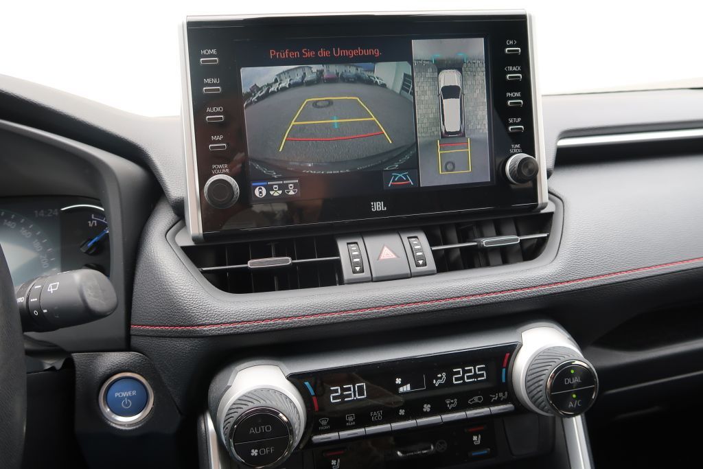 Toyota RAV 4 Plug-in-Hybrid - Samsaru's Car Outlet