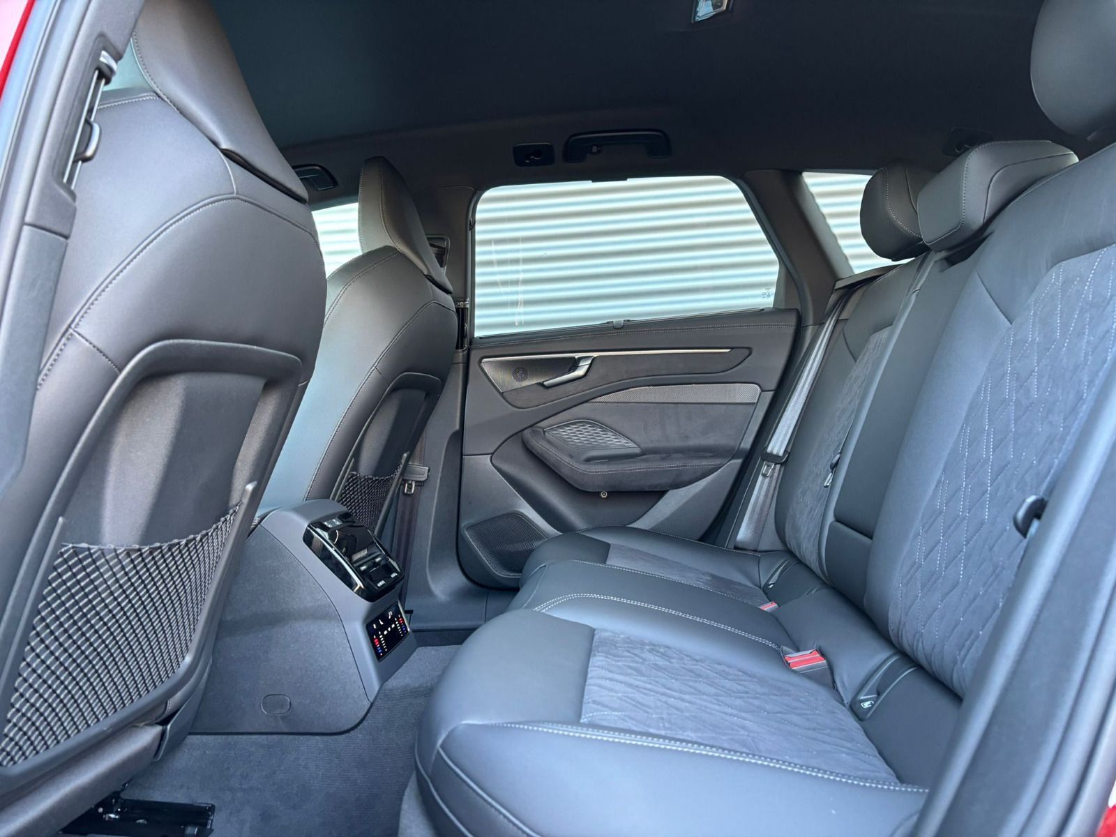 Audi A6 Avant TFSI S LINE+NEUES MODELL+MATRIX+360 KAM