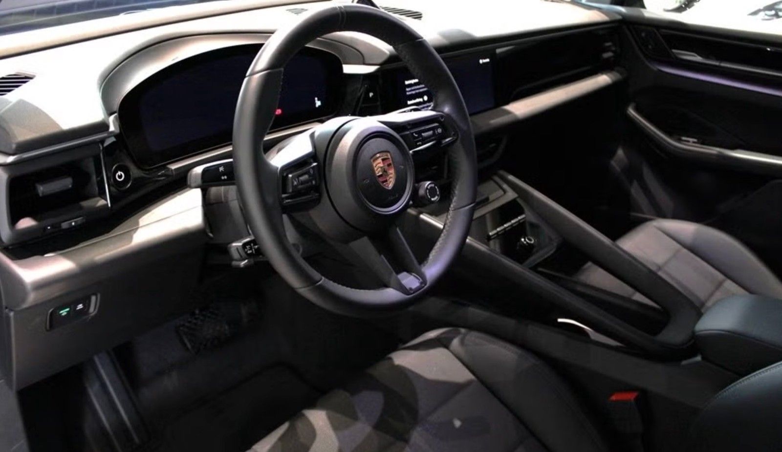 Porsche Macan Electric BOSE*AHK*L-HEIZBAR