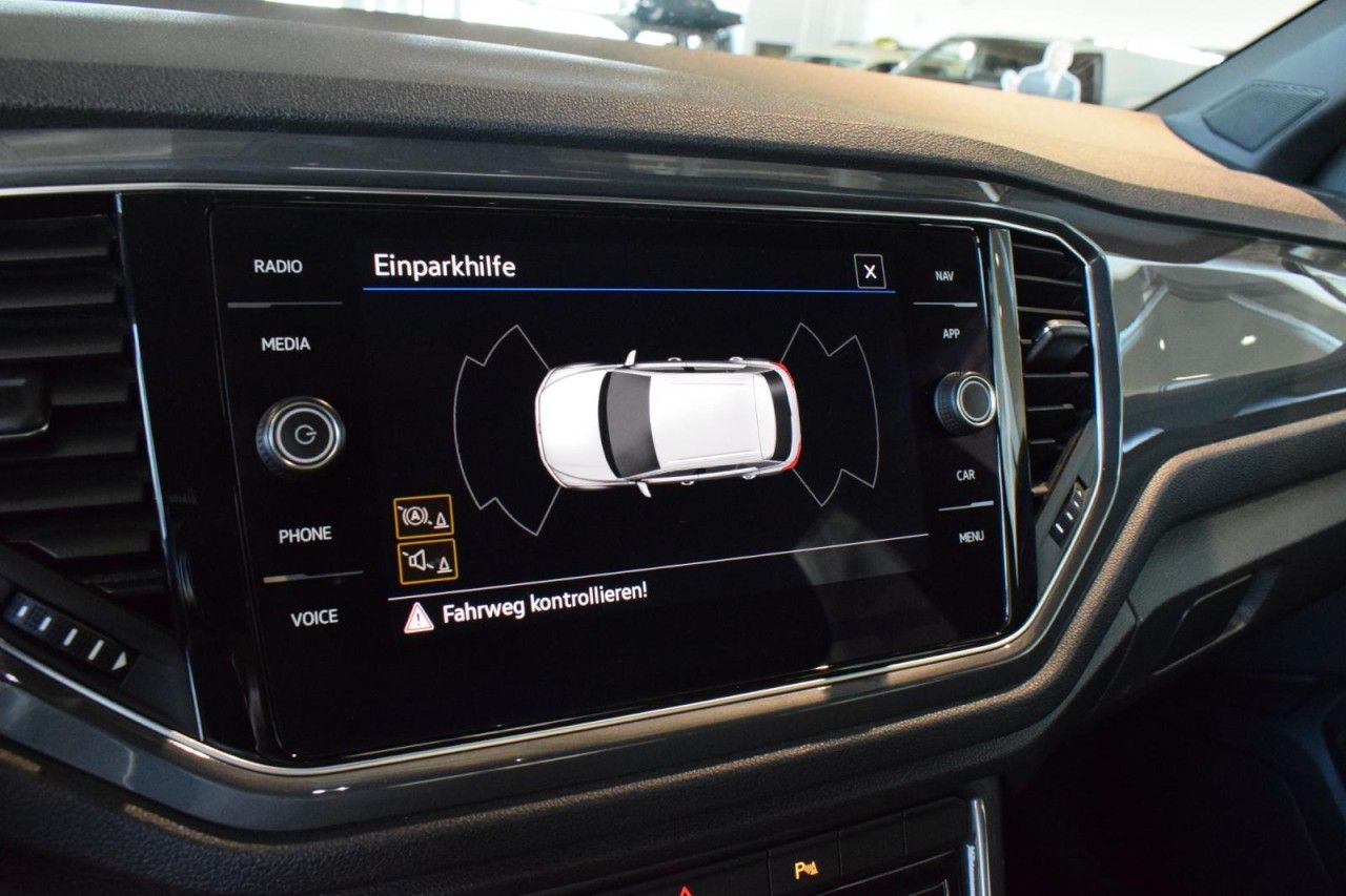 Volkswagen T-Roc Sport 1.5 TSI DSG - Samsaru's Car Outlet
