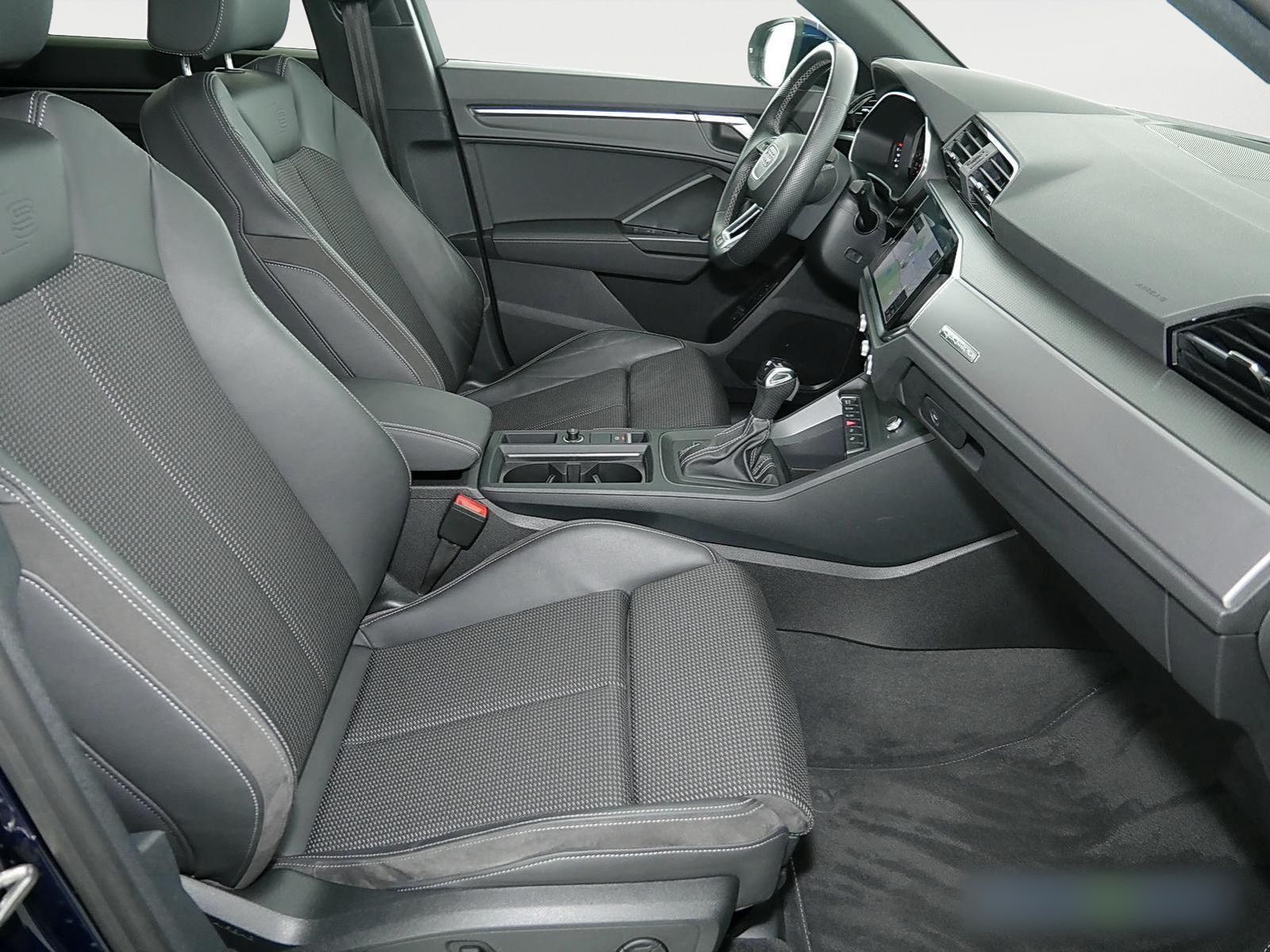 Audi Q3 35 TDI qu S tronic S Line - Samsaru's Car Outlet