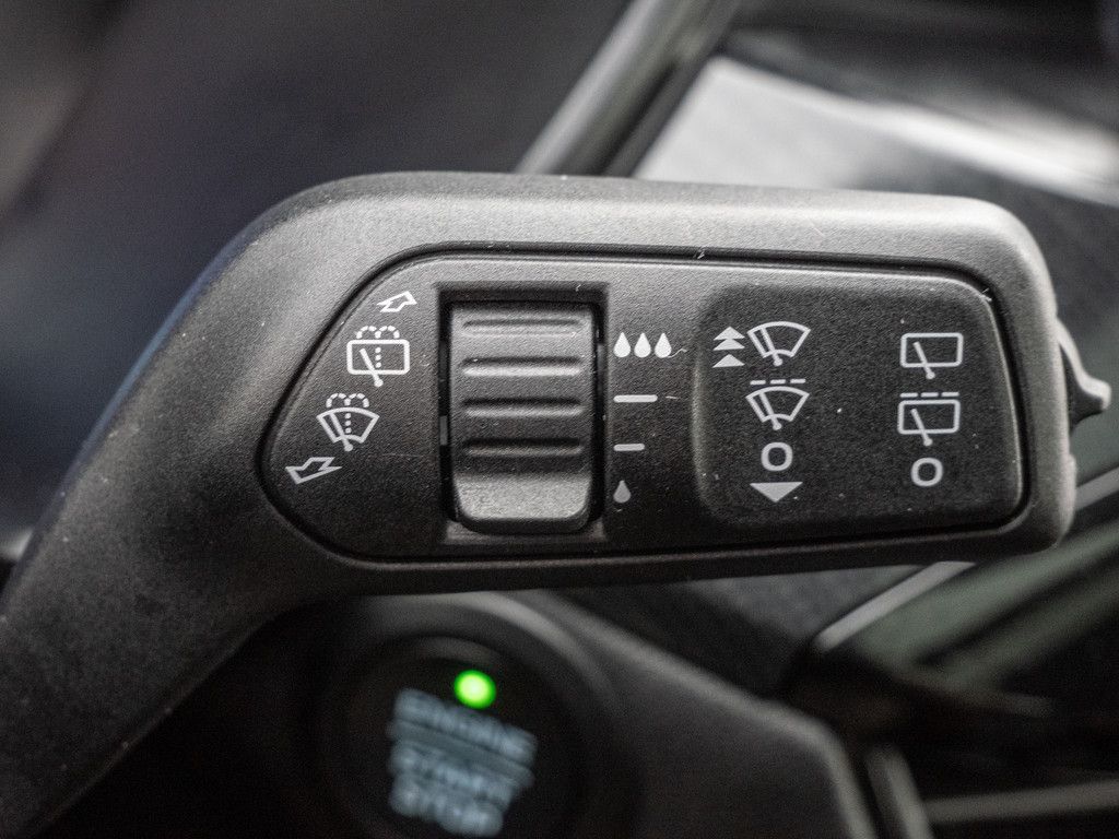 Ford KUGA ST-LINE X - Samsaru's Car Outlet