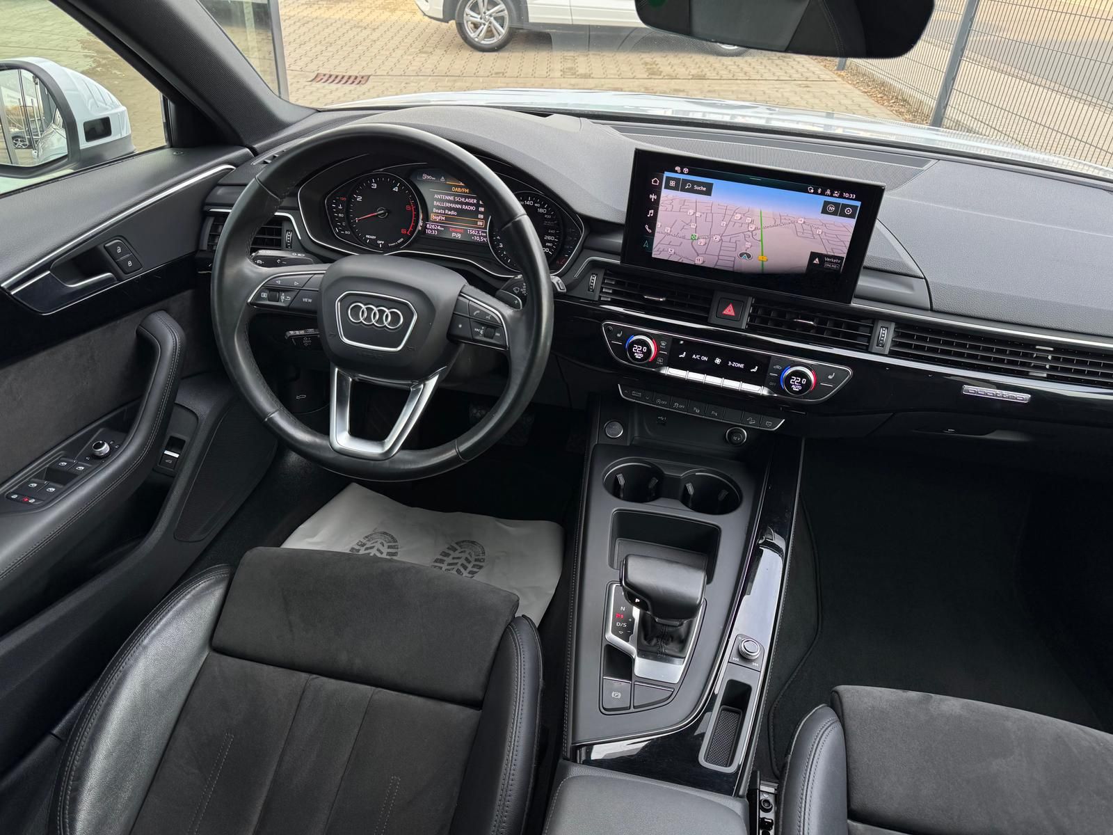 Audi A4 Allroad 40 TDI/S-Tronic/AHK/STDHZG/LEDER/