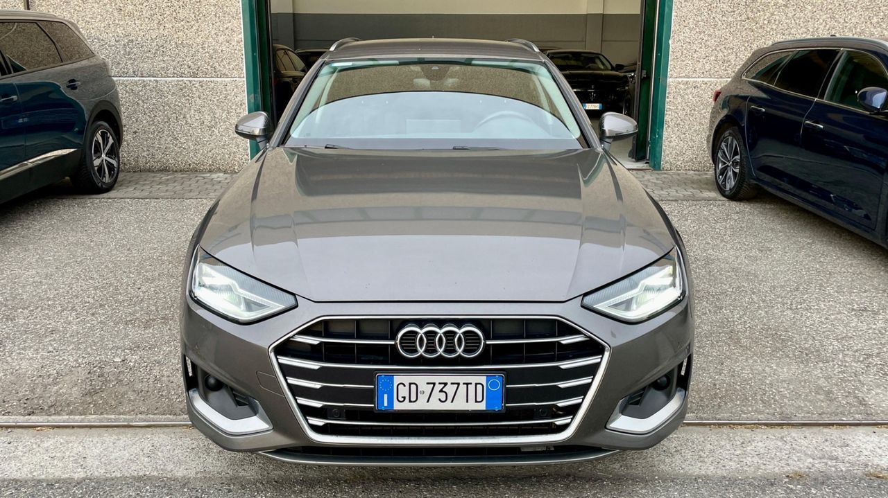 Audi A4 Avant 40 TDI S tronic Advanced - Samsaru's Car Outlet