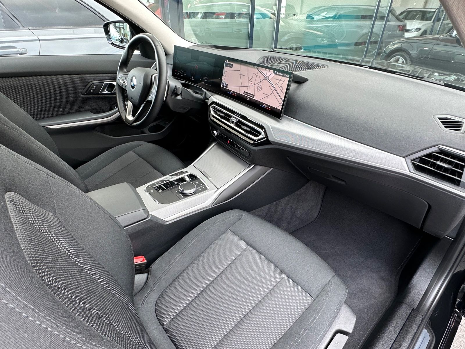 BMW 320 d xDrive Touring M Sport - Samsaru's Car Outlet