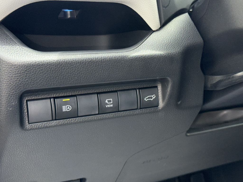 Toyota RAV4 Hybrid 4x4 Lounge - Samsaru's Car Outlet
