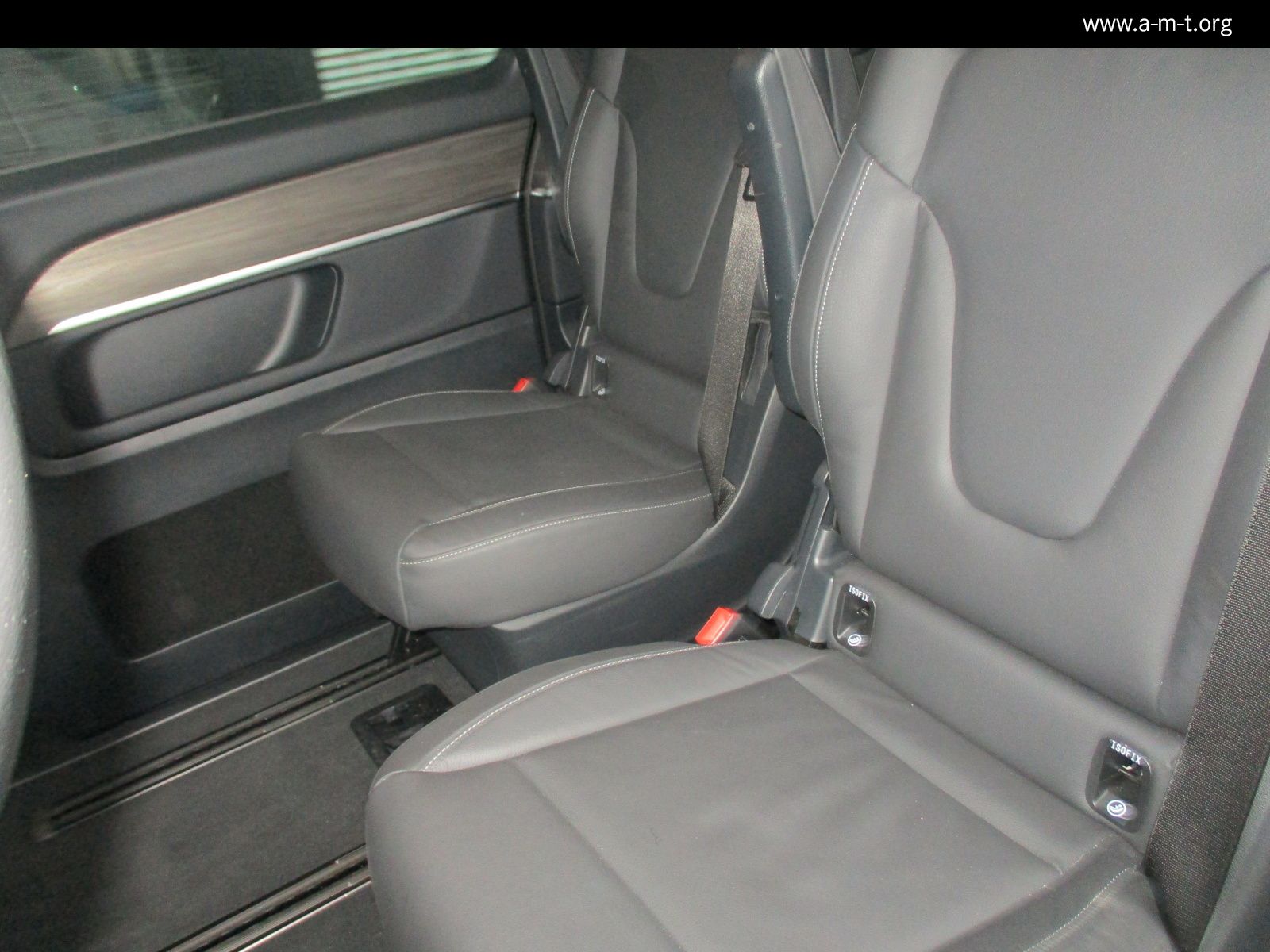 Mercedes-Benz V 300 d Avantg lang - Samsaru's Car Outlet