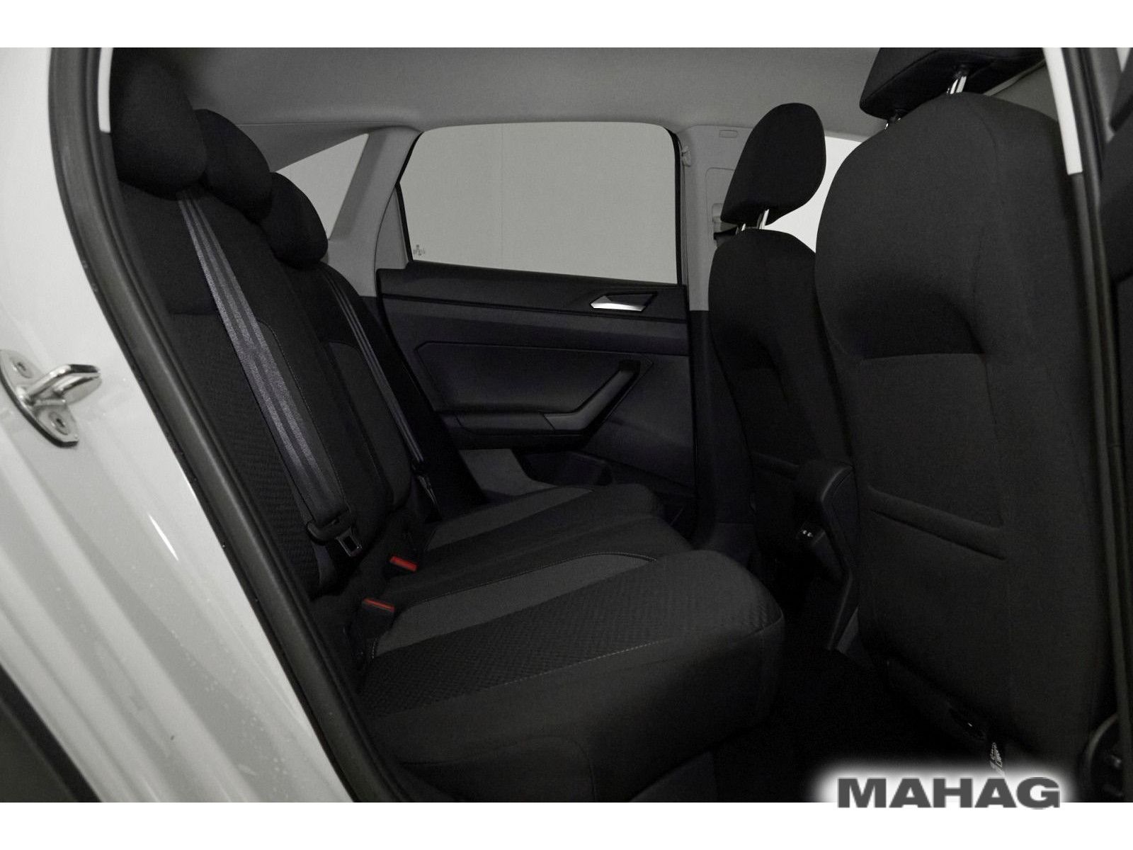 Volkswagen Taigo 1.0 TSI LIFE - Samsaru's Car Outlet