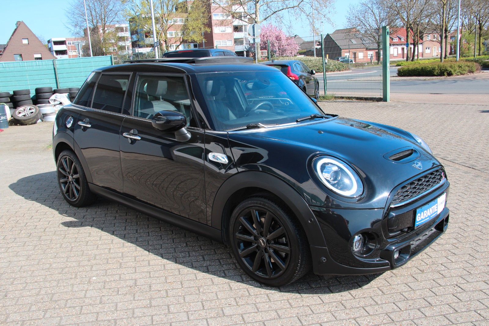 MINI Mini Cooper S Chili - Samsaru's Car Outlet