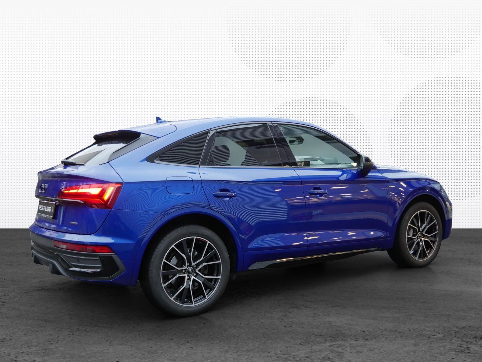 Audi Q5 Sportback 55 TFSIe qu. S line - Samsaru's Car Outlet