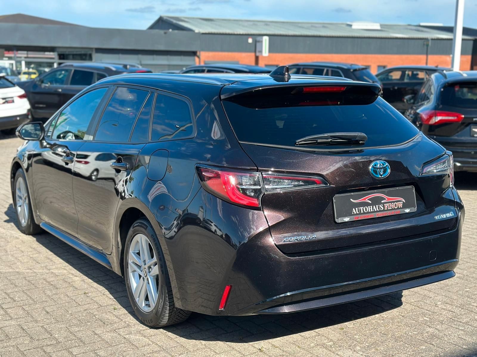 Toyota Corolla 1.8 Touring Sports Hybrid - Samsaru's Car Outlet