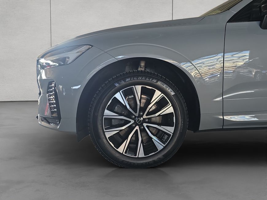 Volvo XC60 B4 D Plus Dark