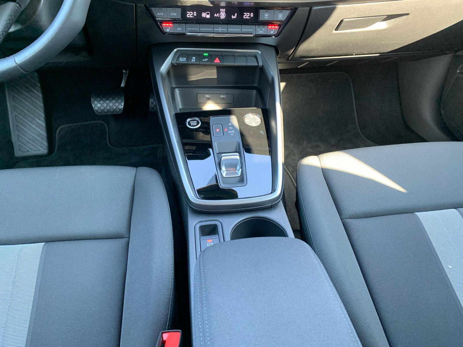 Audi A3 Sportback 40 TFSIe S tronic - Samsaru's Car Outlet