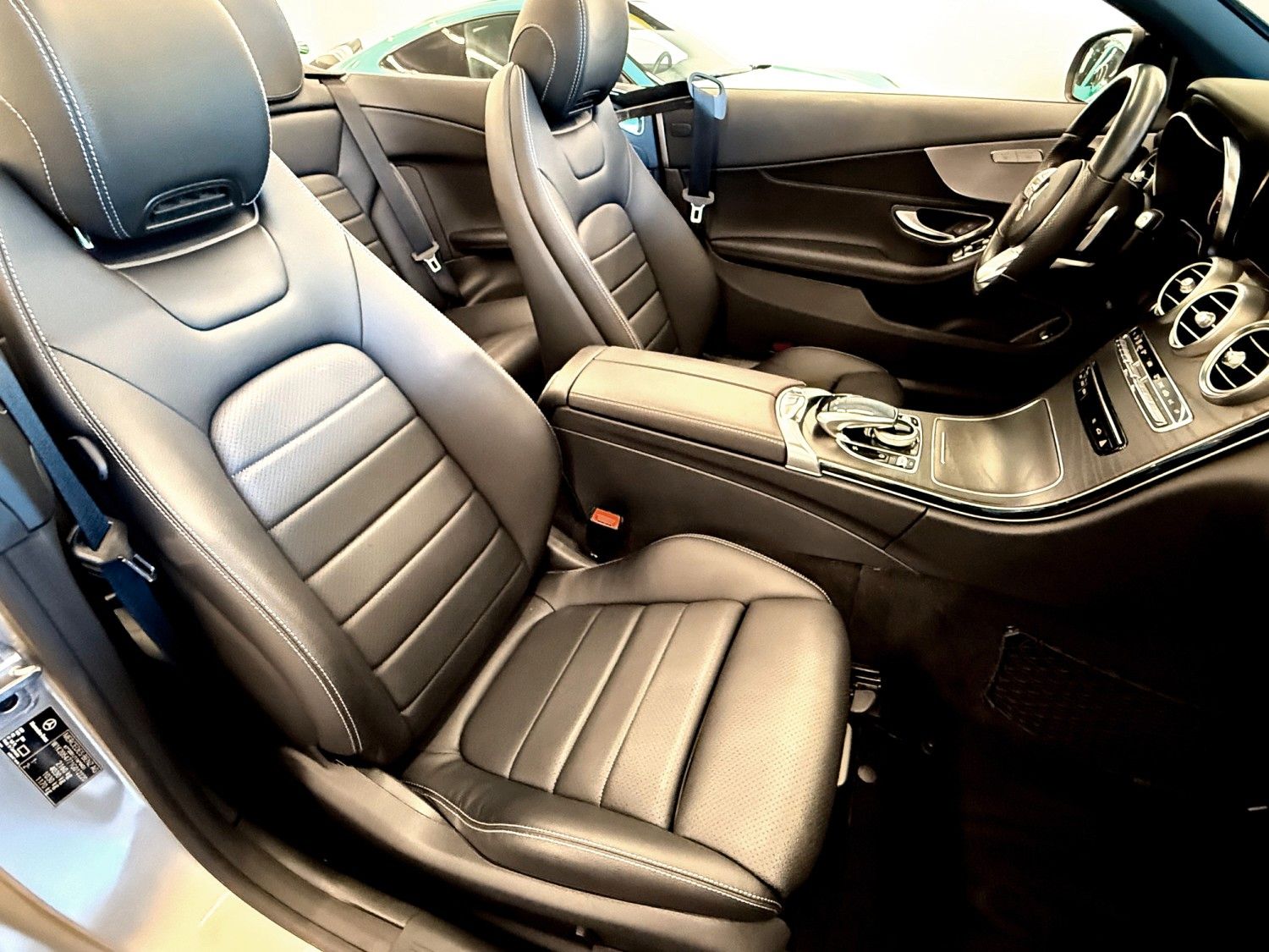Mercedes-Benz C 200 Cabrio AMG - Samsaru's Car Outlet