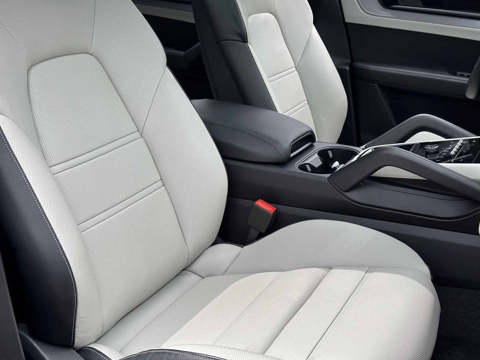 Porsche Cayenne E-Hybrid Coupe INNODRIVE*BELÜFTUNG*BOSE*