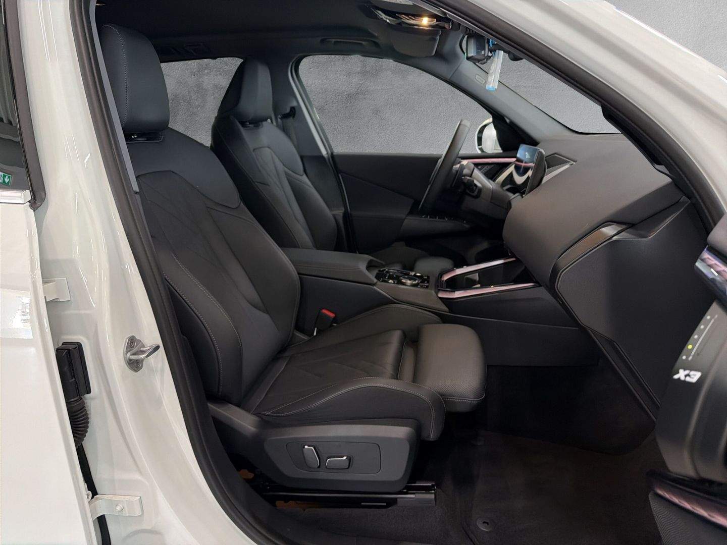 BMW X3 xDrive20d 19''LC PROF HuD AHK SP-SITZE SITZLÜ