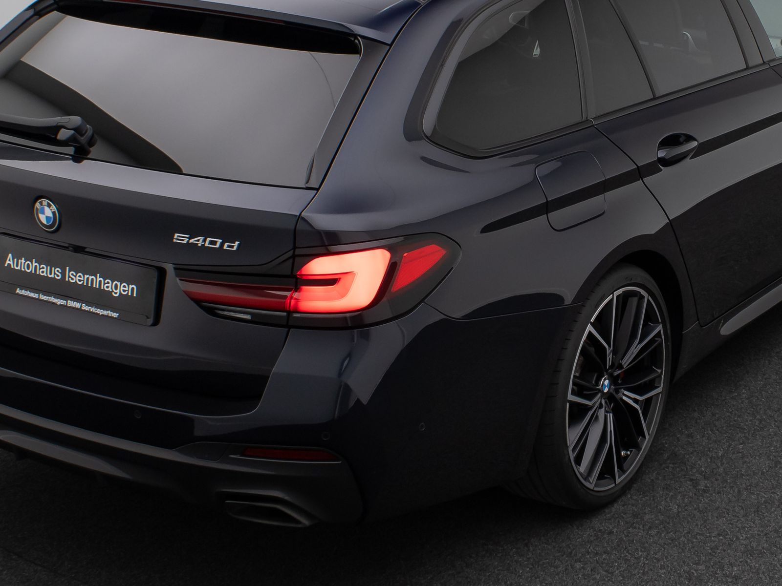 BMW 540d xD M Sport 360° HUD DAB H/K Panorama 20Zoll