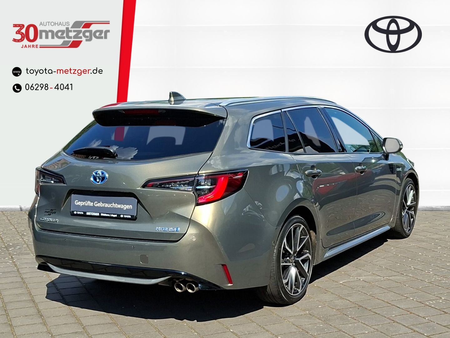 Toyota Corolla Touring Sports 2.0 Hybrid Lounge - Samsaru's Car Outlet