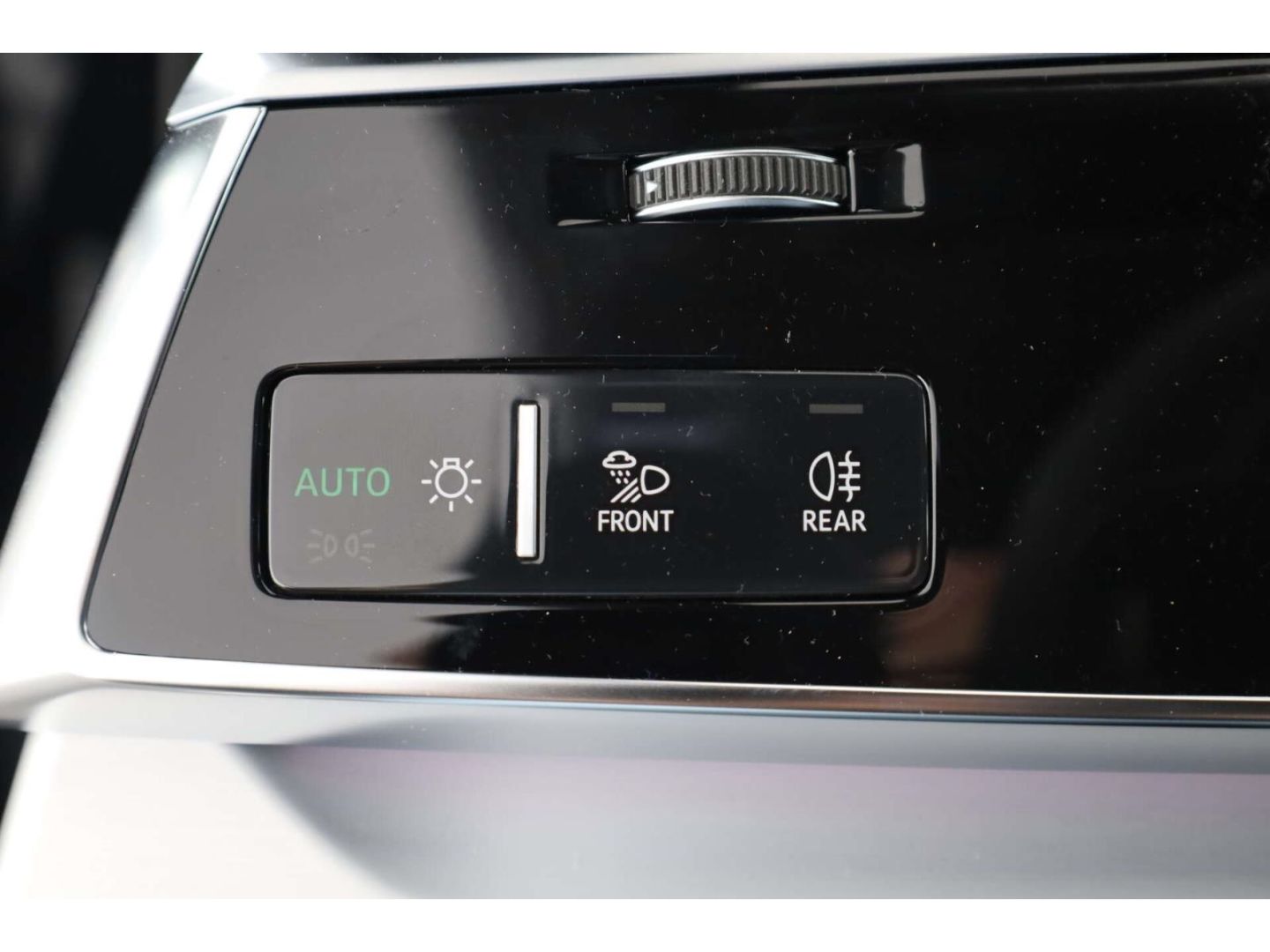 Audi Q7 50 TDI quattro S line LP: 122.810,- /B&O Prem