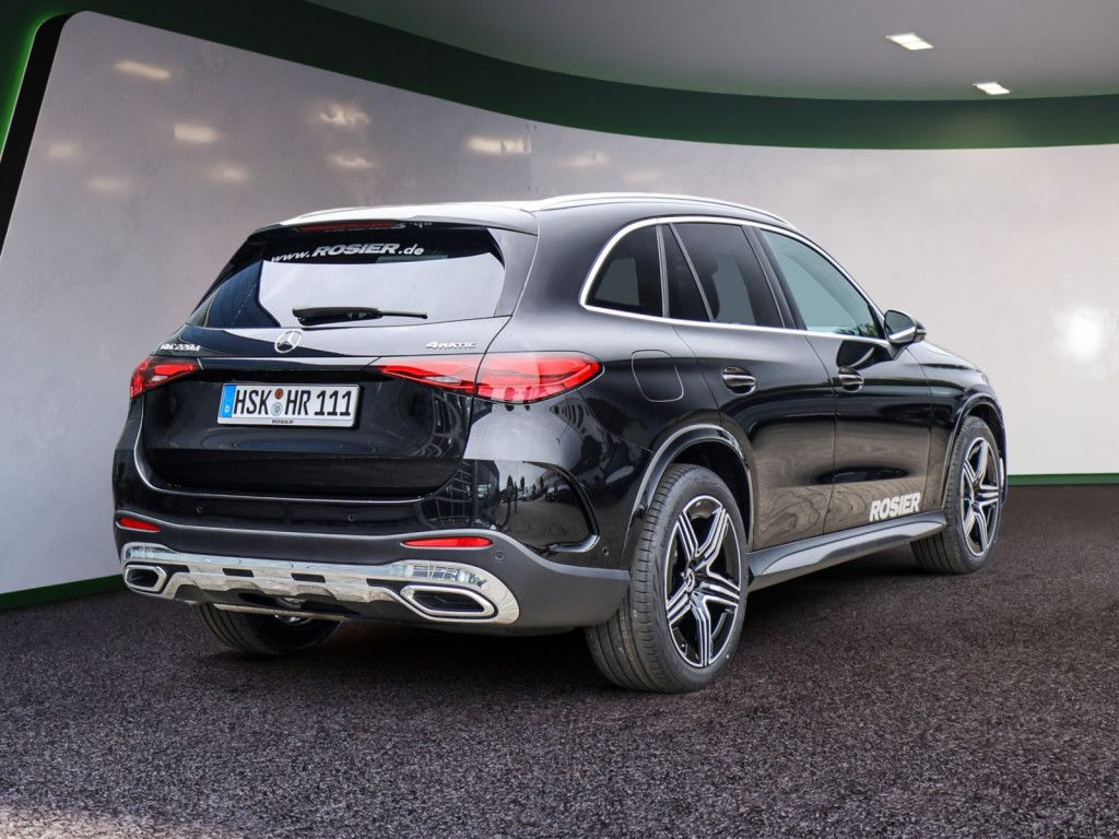 Mercedes-Benz GLC 220 d 4M AMG Line AHK Abstandstemp. LED Pano