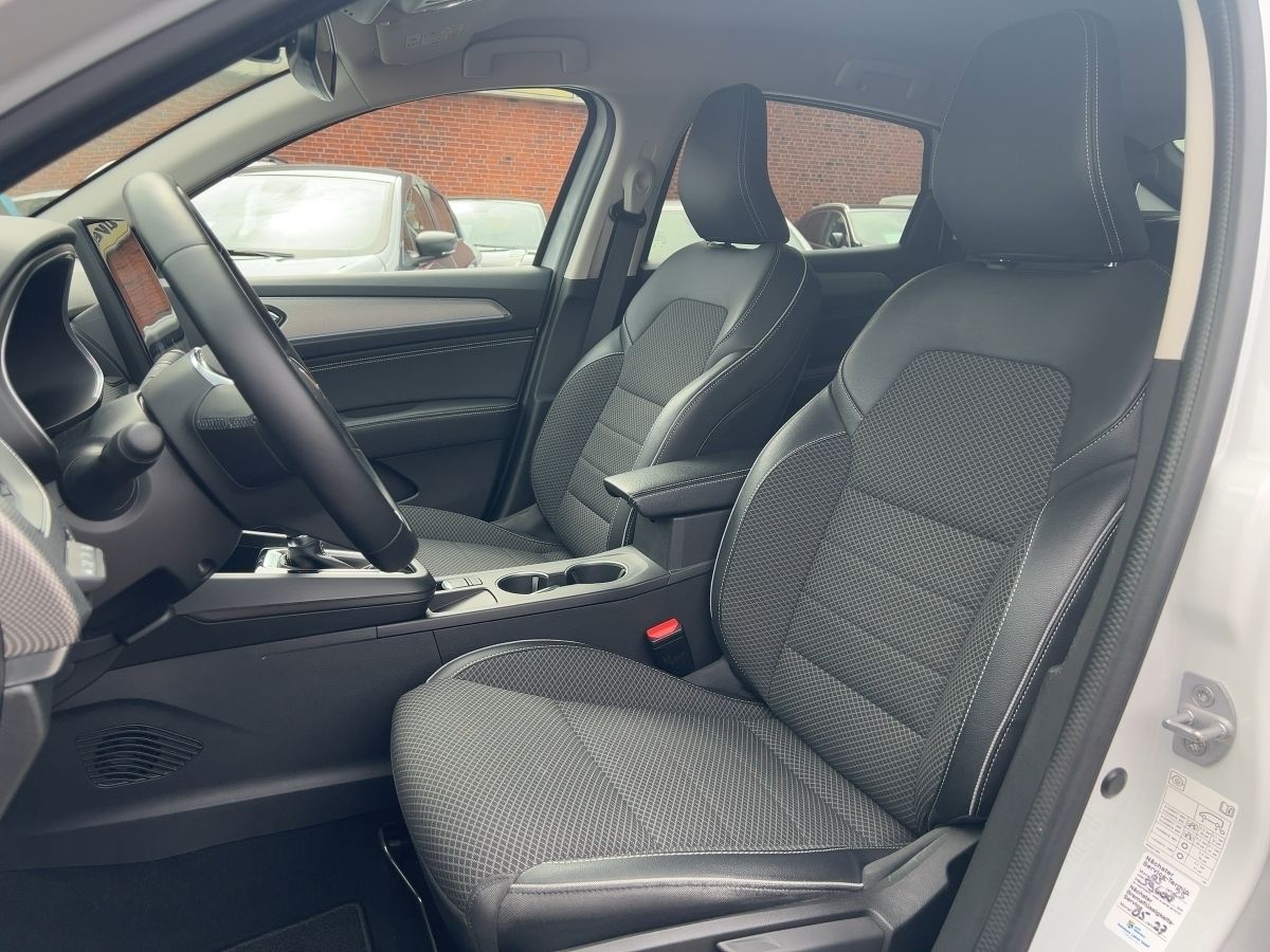 Renault Arkana 1.6 E-TECH INTENS - Samsaru's Car Outlet
