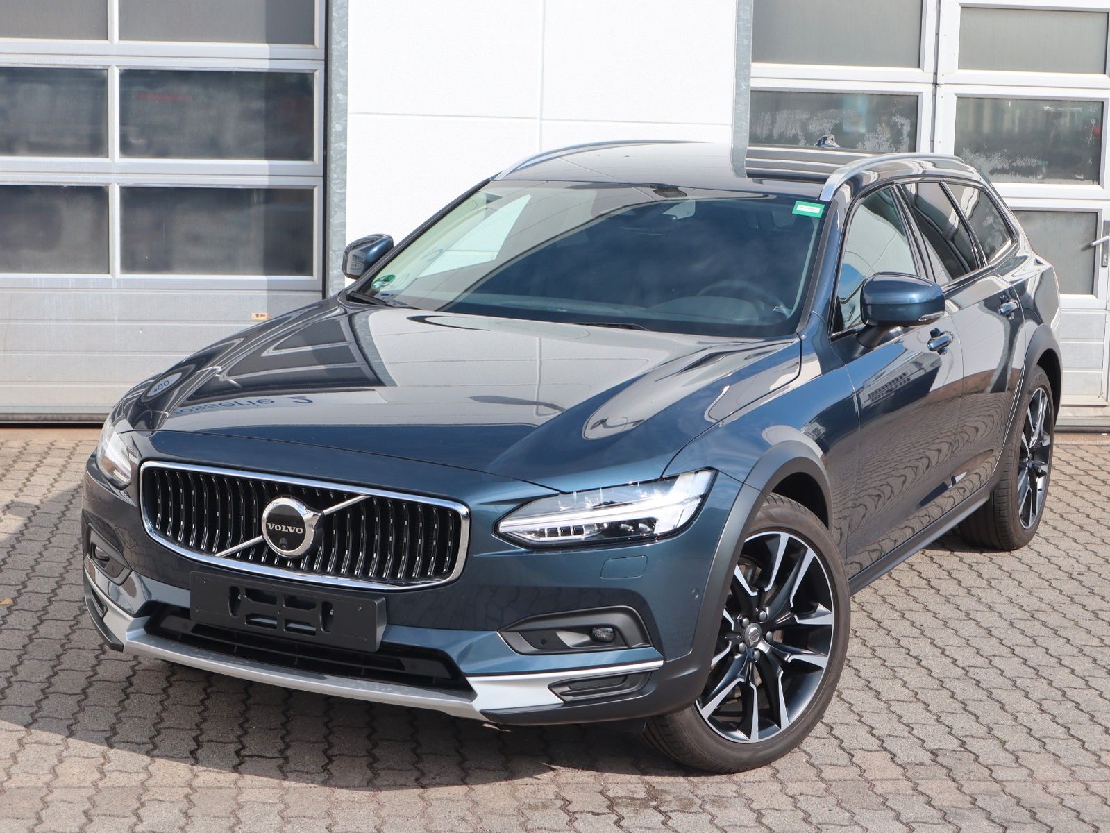 Volvo V90 Cross Country Plus B5 AWD*Standh*AHK*360°
