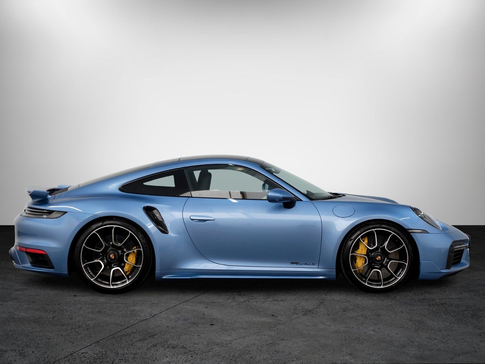 Porsche 911 Turbo S / PTS / Lift / Heritage Design