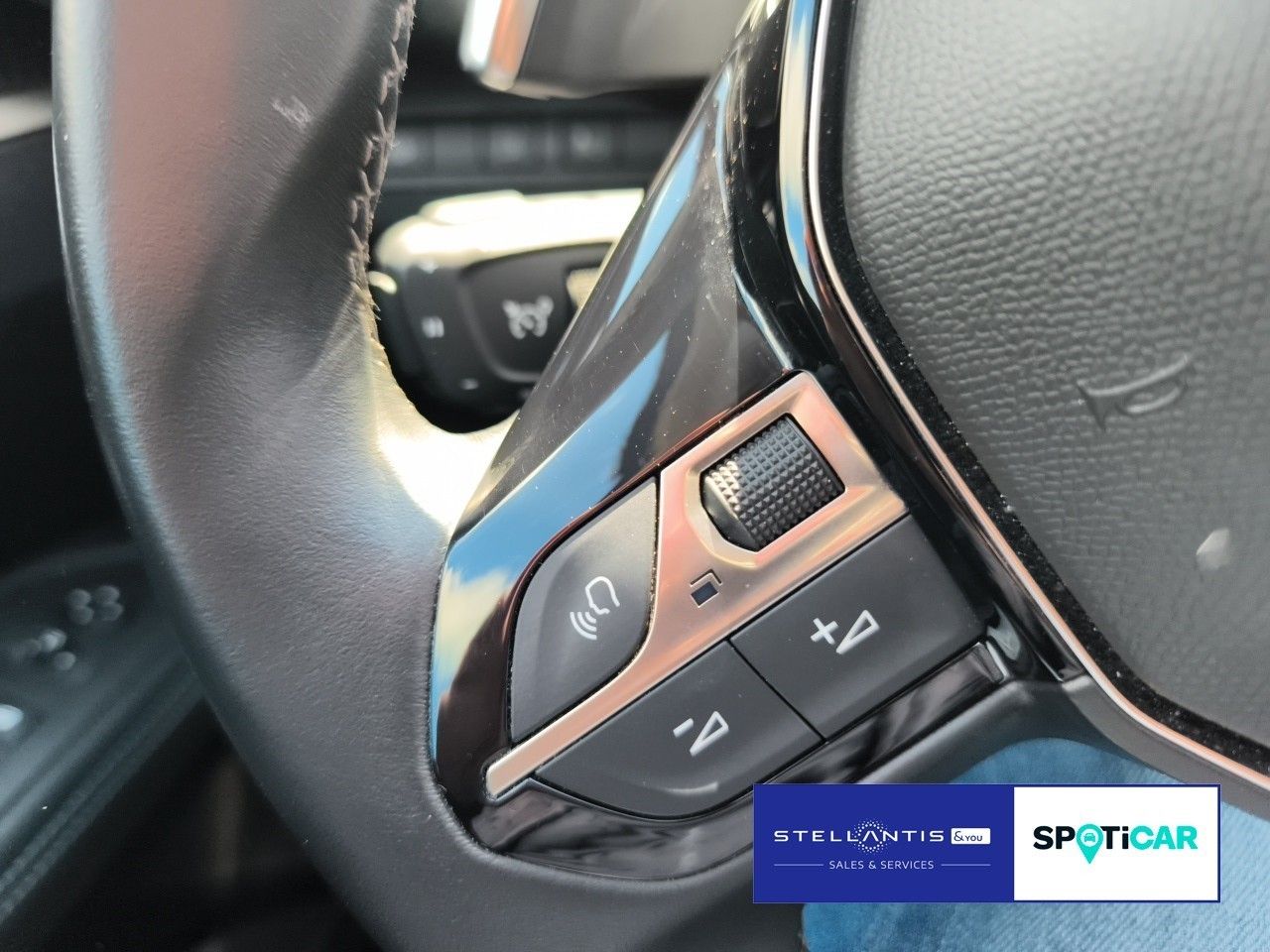 Peugeot 3008 Allure Hybrid 225 SHZ RFK Navi Mirror