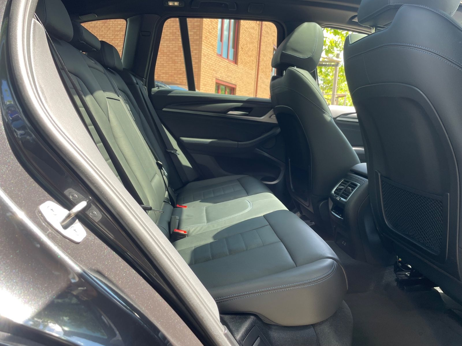 BMW iX3 Impressive*Panora*Head*360°*Laser*AHK*Kardon