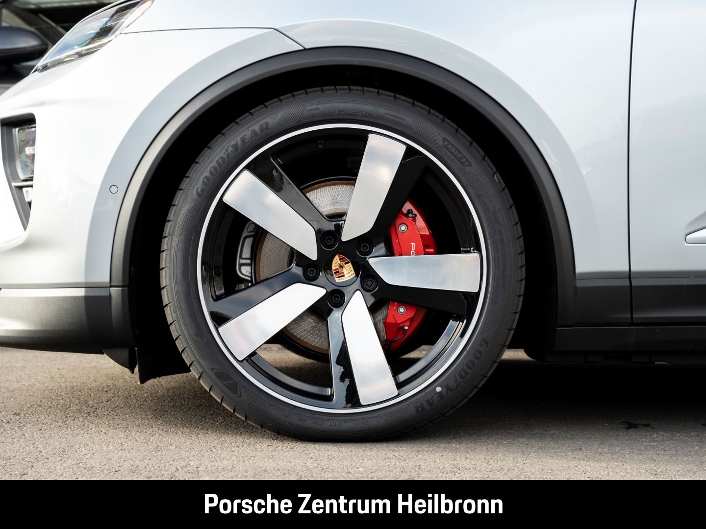 Porsche Macan 4S InnoDrive Surround-View LED-Matrix
