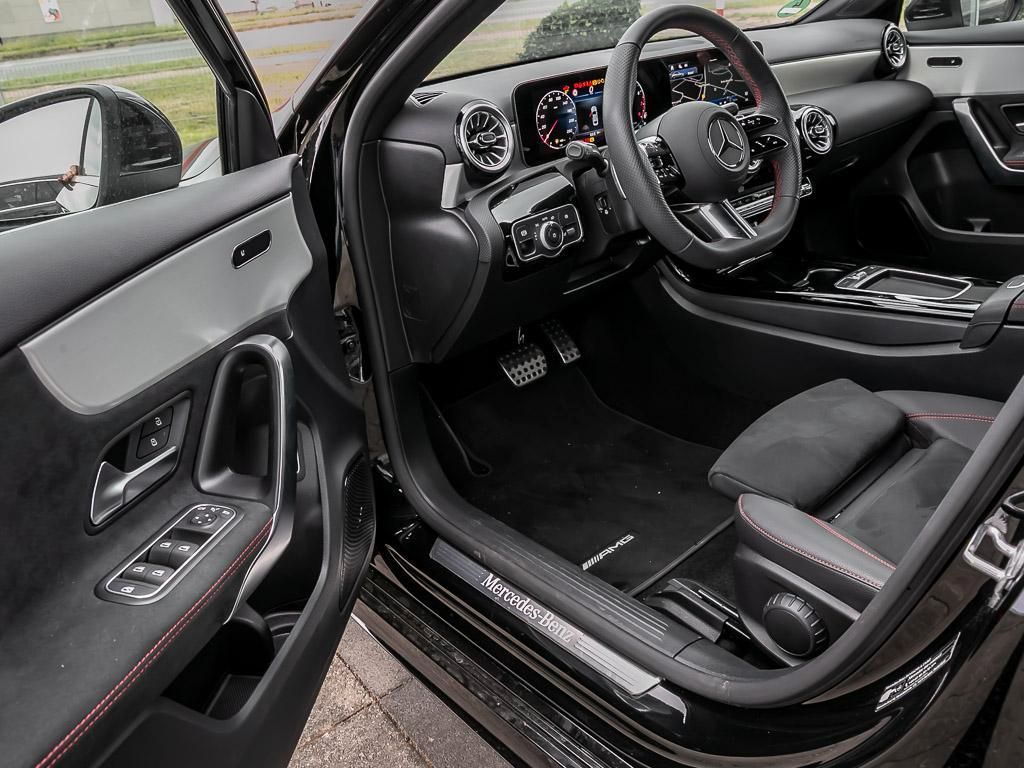 Mercedes-Benz A 200 AMG Premium Black Line - Samsaru's Car Outlet