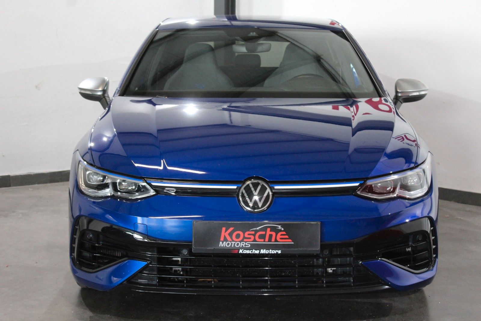 Volkswagen Golf VIII Lim. R 4Motion - Samsaru's Car Outlet