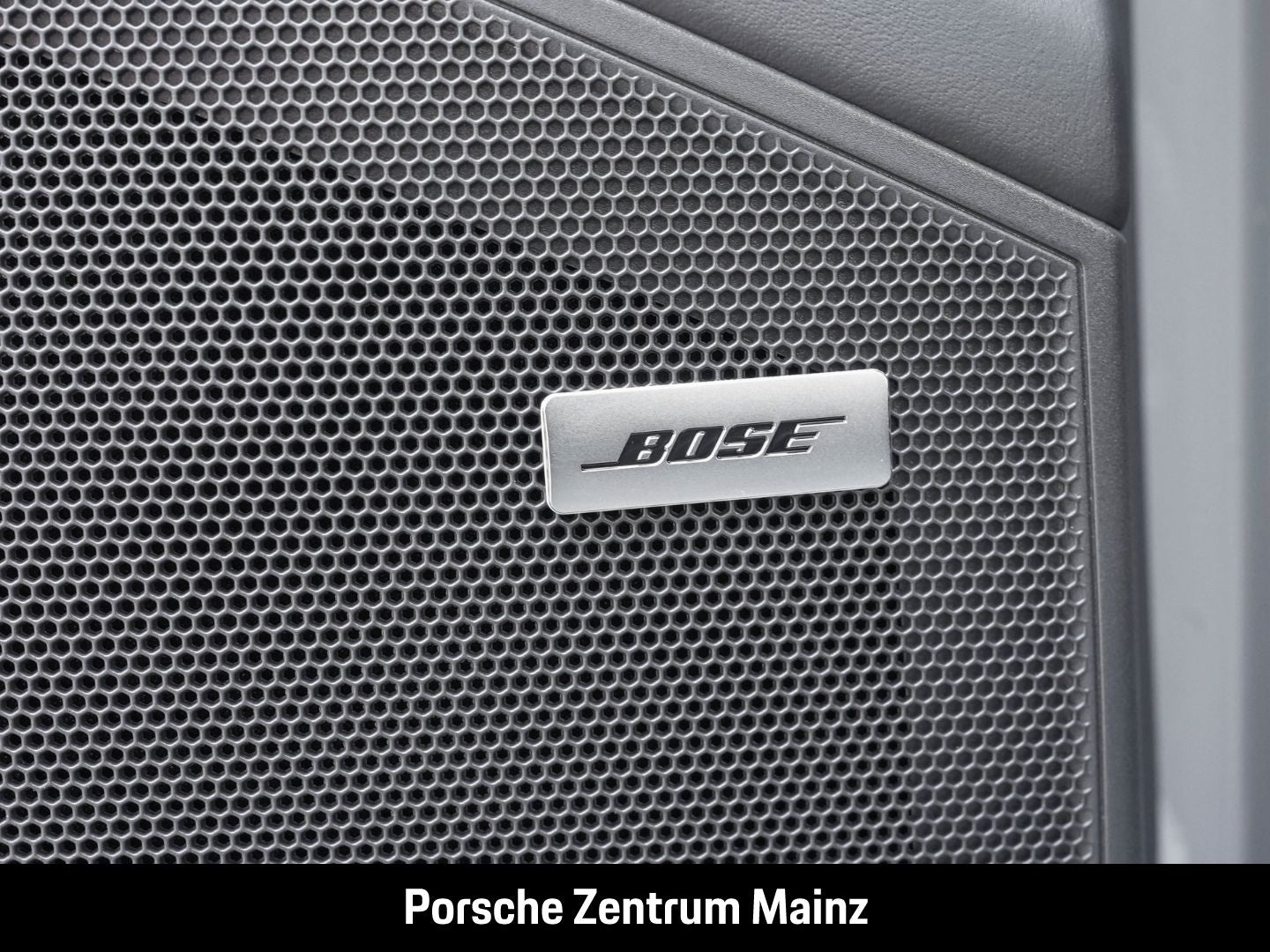 Porsche Cayenne E-Hybrid BOSE,Spo.Aga.,Pano.,HUD,Beif.Di