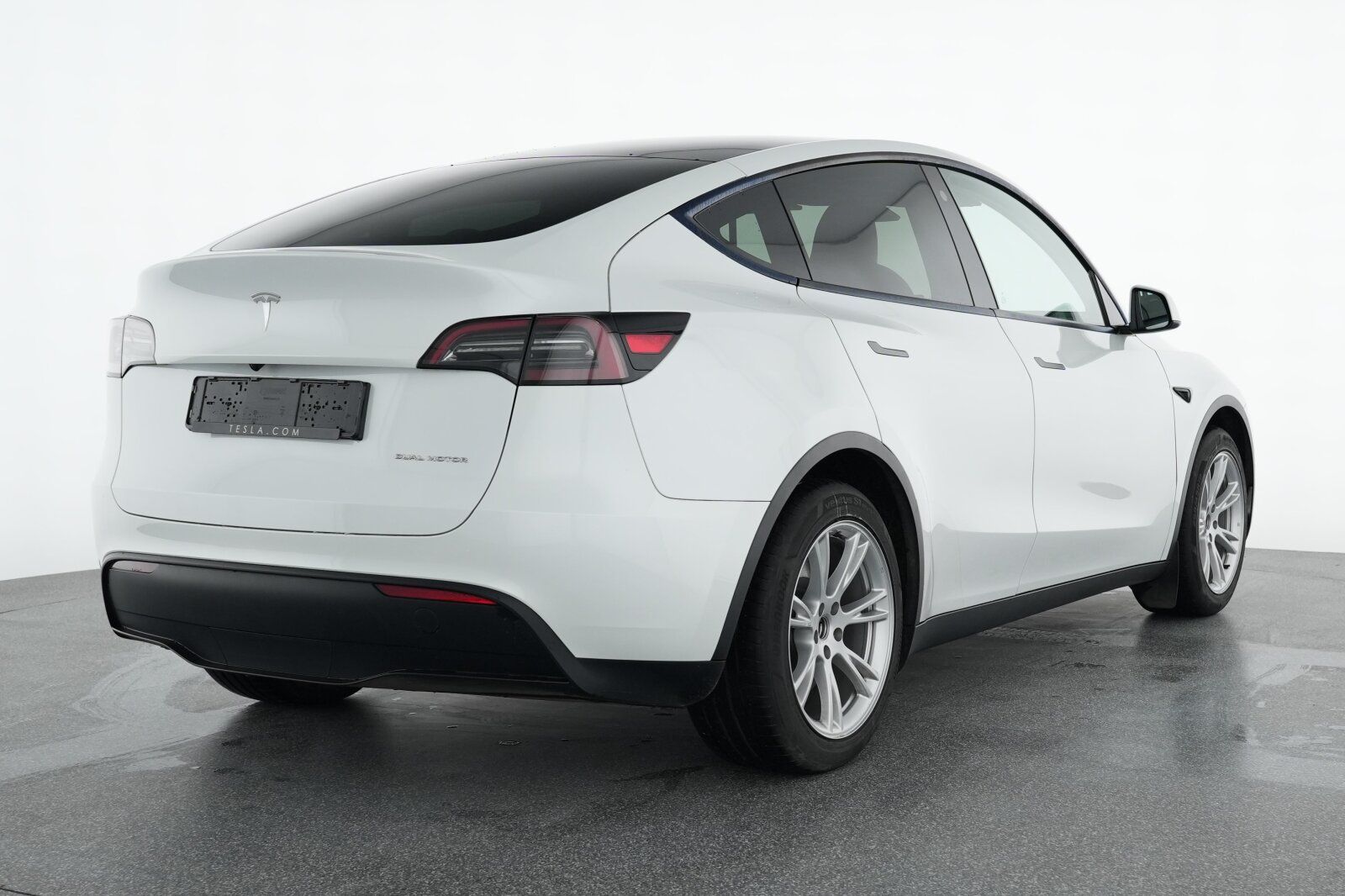 Tesla Model Y Long Range Dual Motor A.pilot Pr. Int.