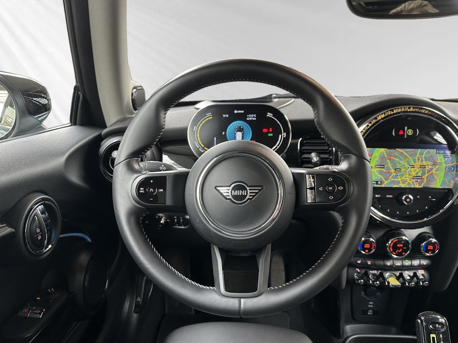 MINI Cooper SE - Samsaru's Car Outlet