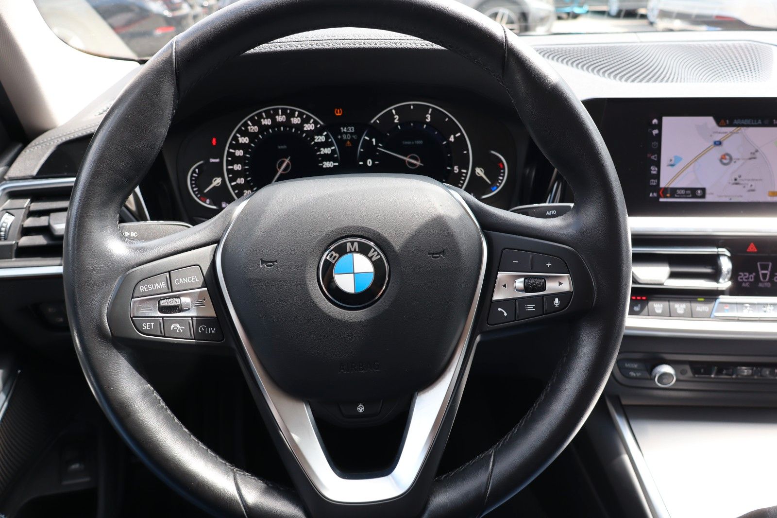BMW 320 d Luxury Line - Samsaru's Car Outlet