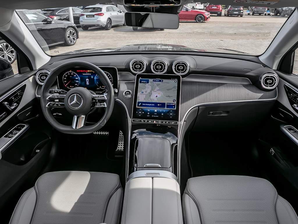 Mercedes-Benz GLC 300 de 4M AMG Premium AHK Pano Distronic