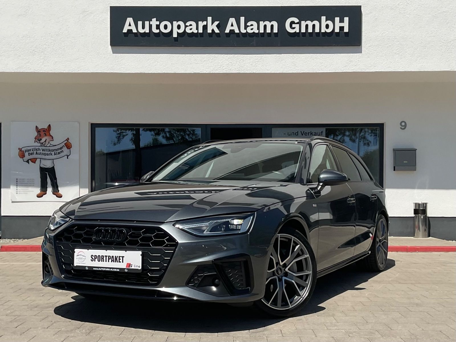 Audi A4 Av.40 TFSI S line S-tronic - Samsaru's Car Outlet