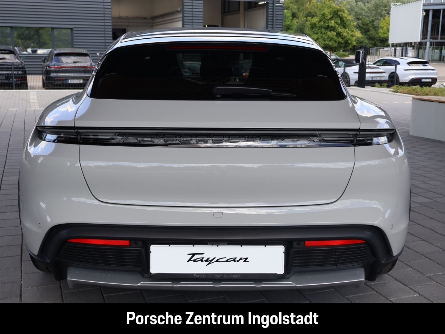 Porsche Taycan 4S Cross Turismo, 4+1 Sitze, SH 4x, Hinte
