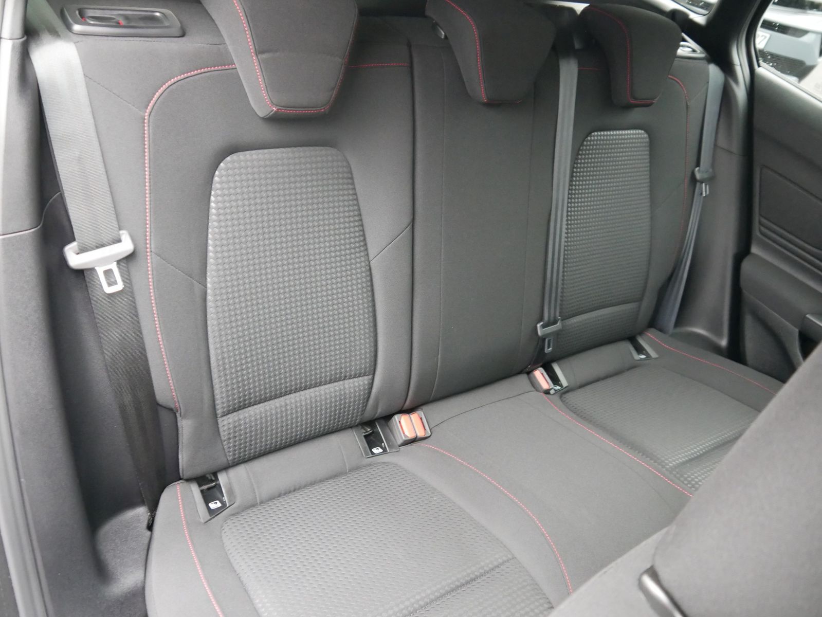 Ford Focus Turnier 1.0 M-Hybrid ST-Line LED Navi ACC